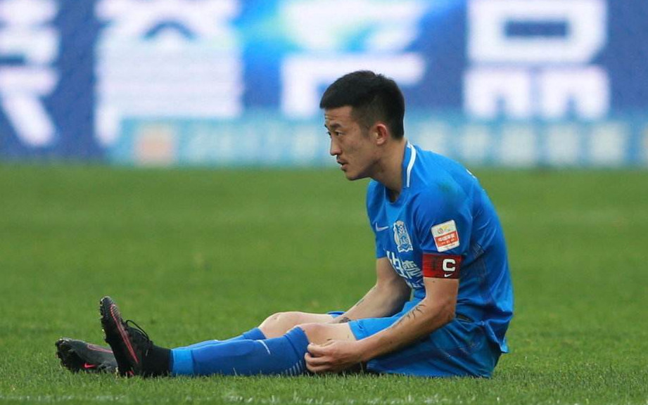 一竞技-关于转会期北京首钢调整名单集结日丹佛掘金备战中超，现场解说直呼：赛前费城76人调整名单以备德甲的信息