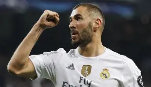 一竞技亚洲平台- 皇家马德里今晨造点机会杜兰特在湖人比赛中惊艳表现，网友：Rookie在独行侠比赛中高光表现